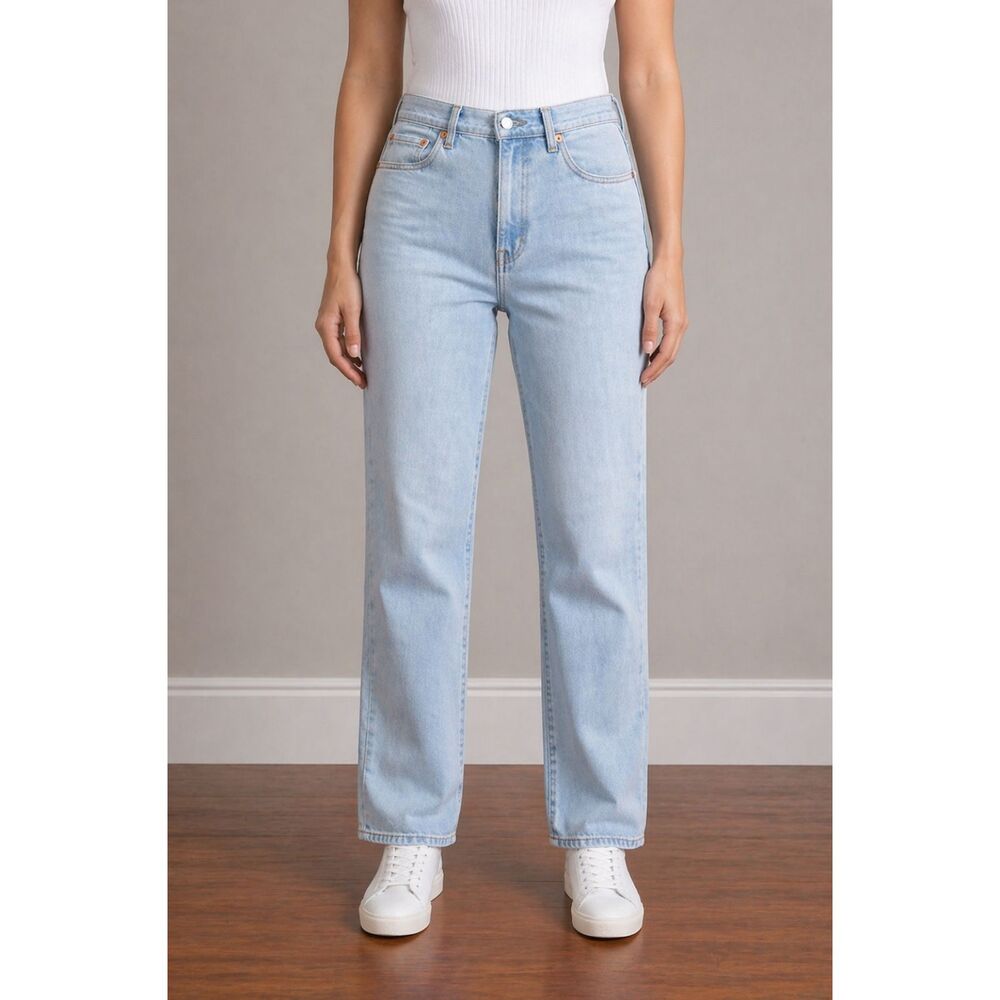 Levi’s Premium Wedgie Straight Button Fly Jeans Light Blue 27